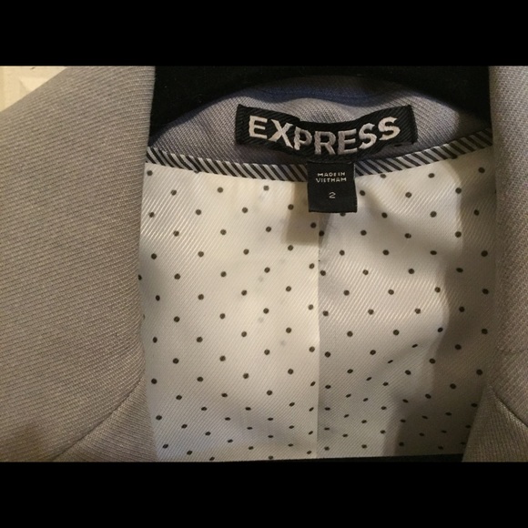 Express women’s skirt suit in light grey - Picture 4 of 6